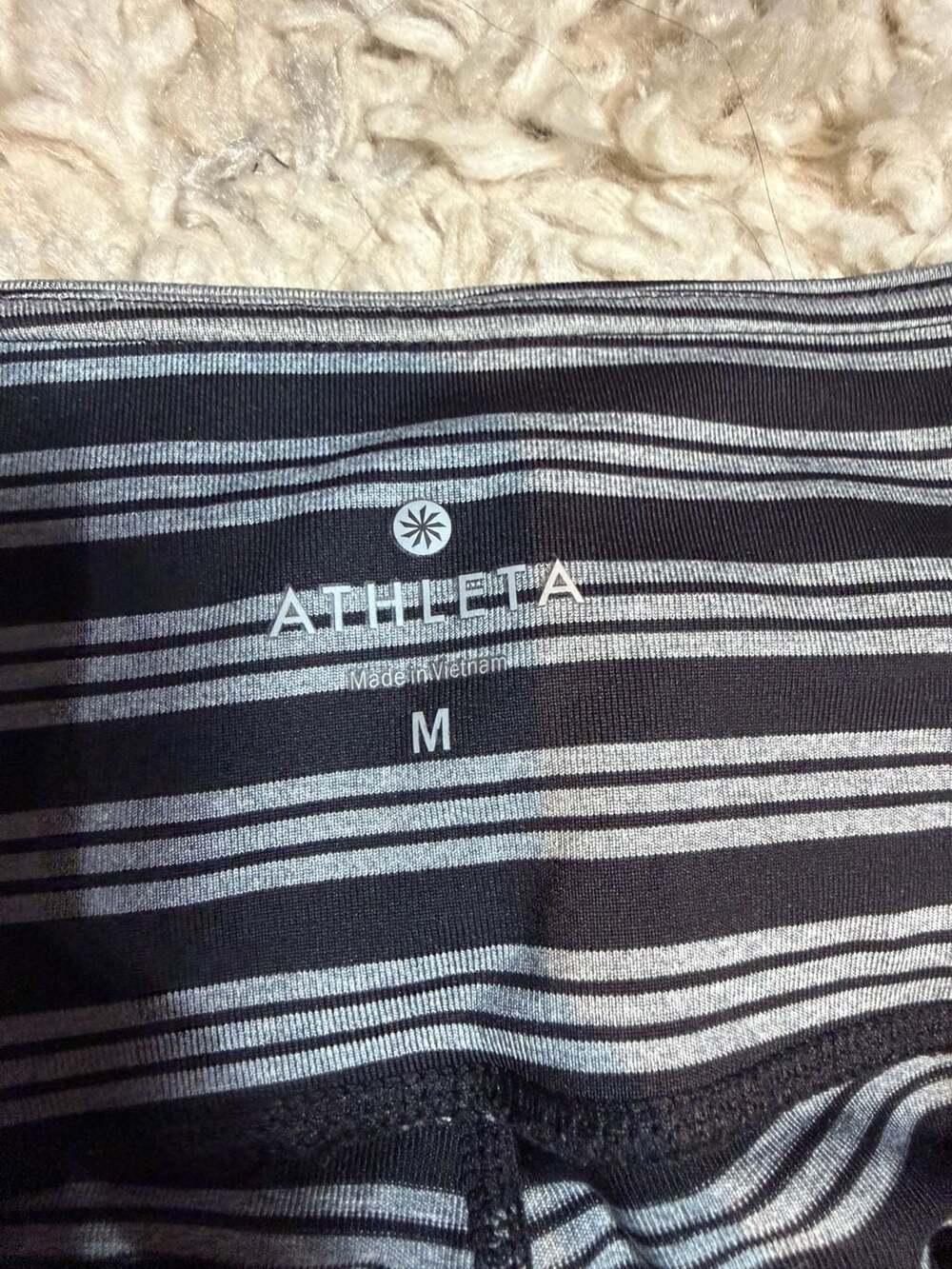 Athleta Black & Gray Striped Capri Yoga Leggings Size M - Picture 3 of 3
